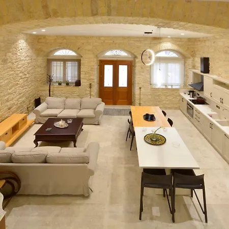 The Old Print House, Corfu Apartment *