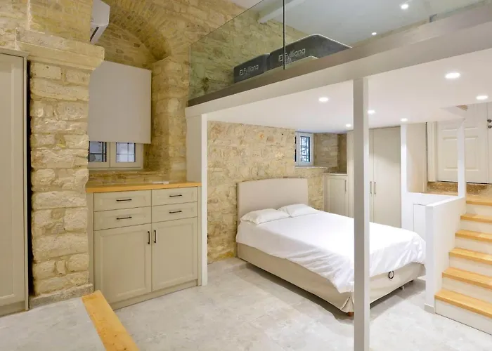 The Old Print House, Corfu Apartamento *