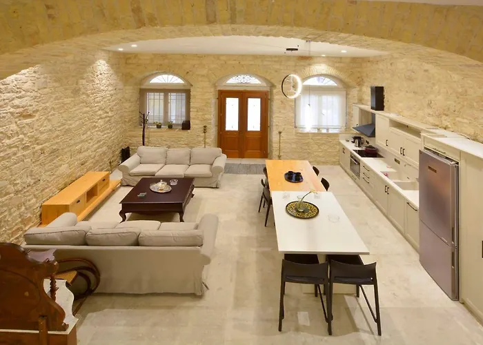 The Old Print House, Corfu Apartamento *